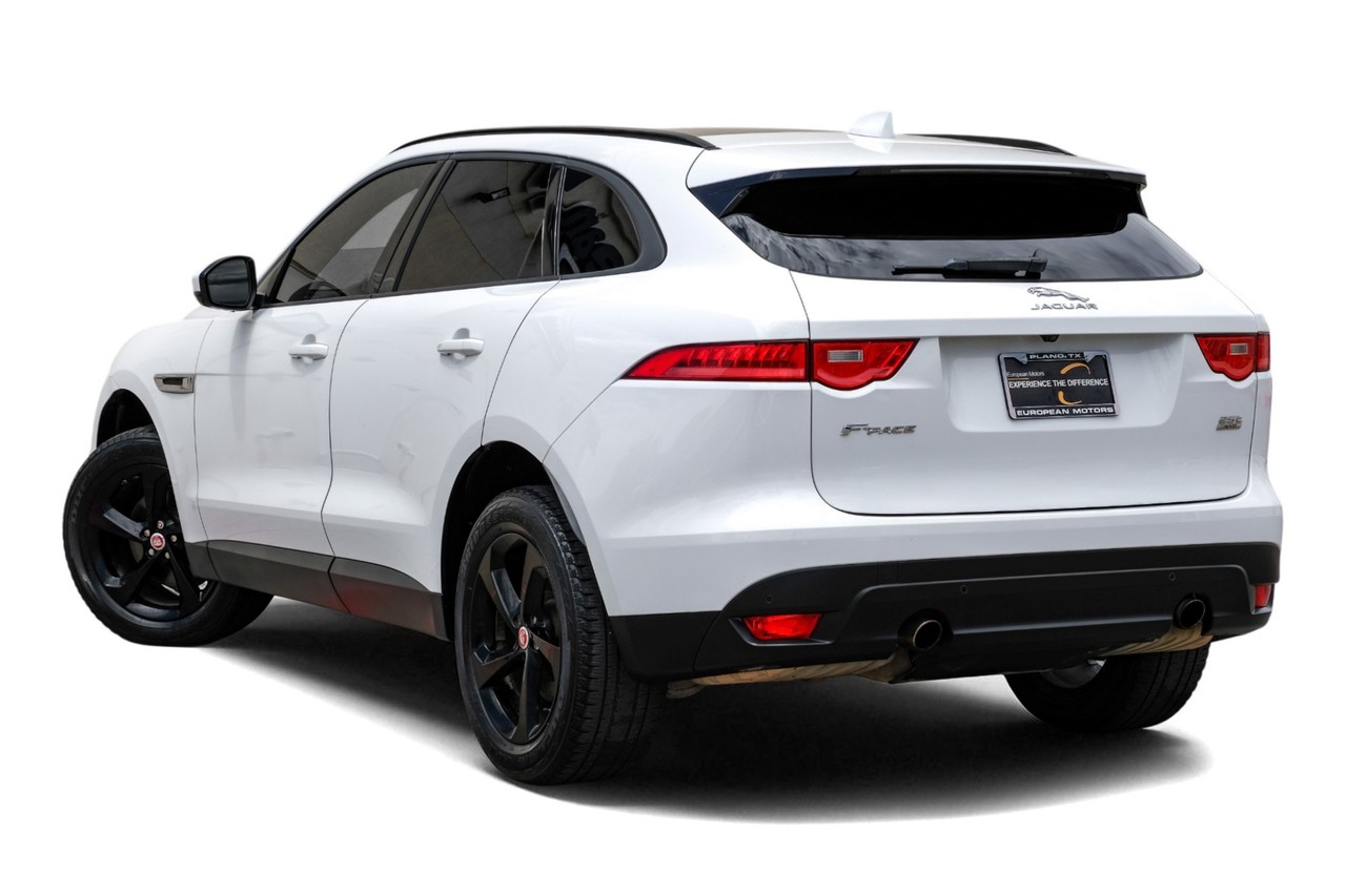 Jaguar F-Pace Vehicle Main Gallery Image 11