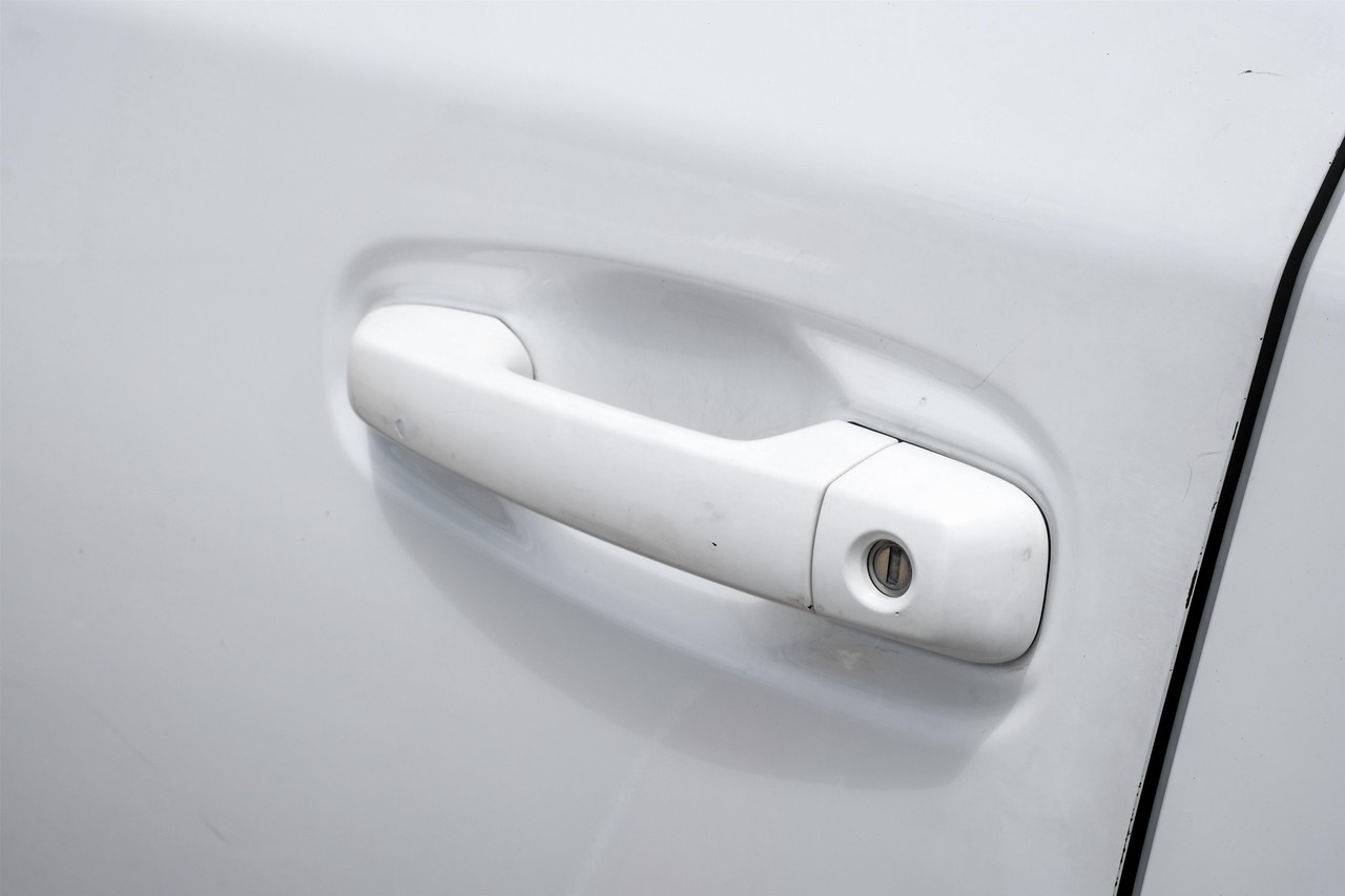 Toyota 4Runner Vehicle Main Gallery Image 35