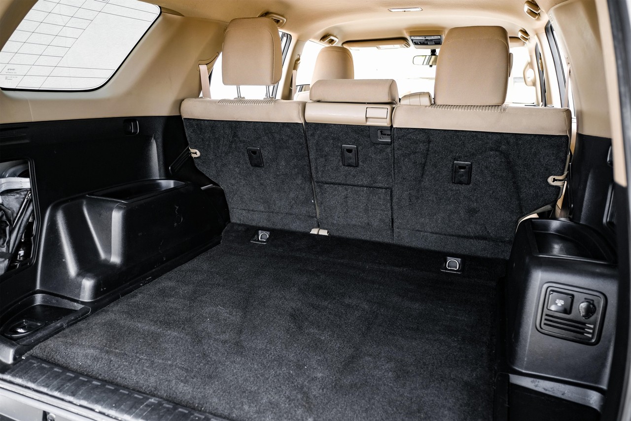 Toyota 4Runner Vehicle Main Gallery Image 44