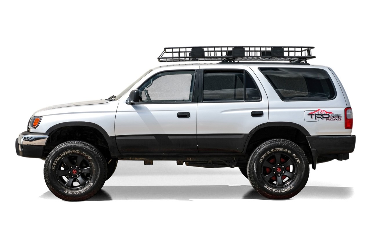 Toyota 4Runner Vehicle Main Gallery Image 10