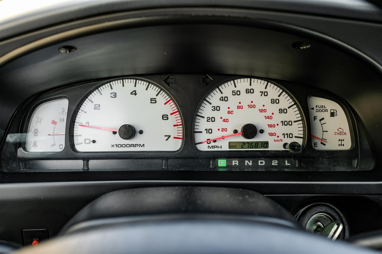 Toyota 4Runner Vehicle Main Gallery Image 17