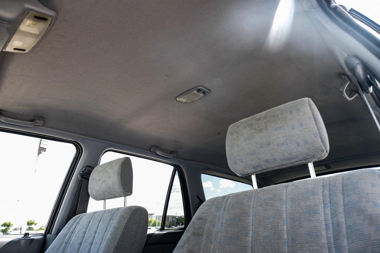 Toyota 4Runner Vehicle Main Gallery Image 22