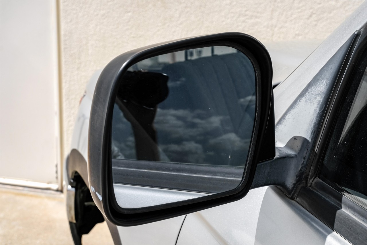 Toyota 4Runner Vehicle Main Gallery Image 29