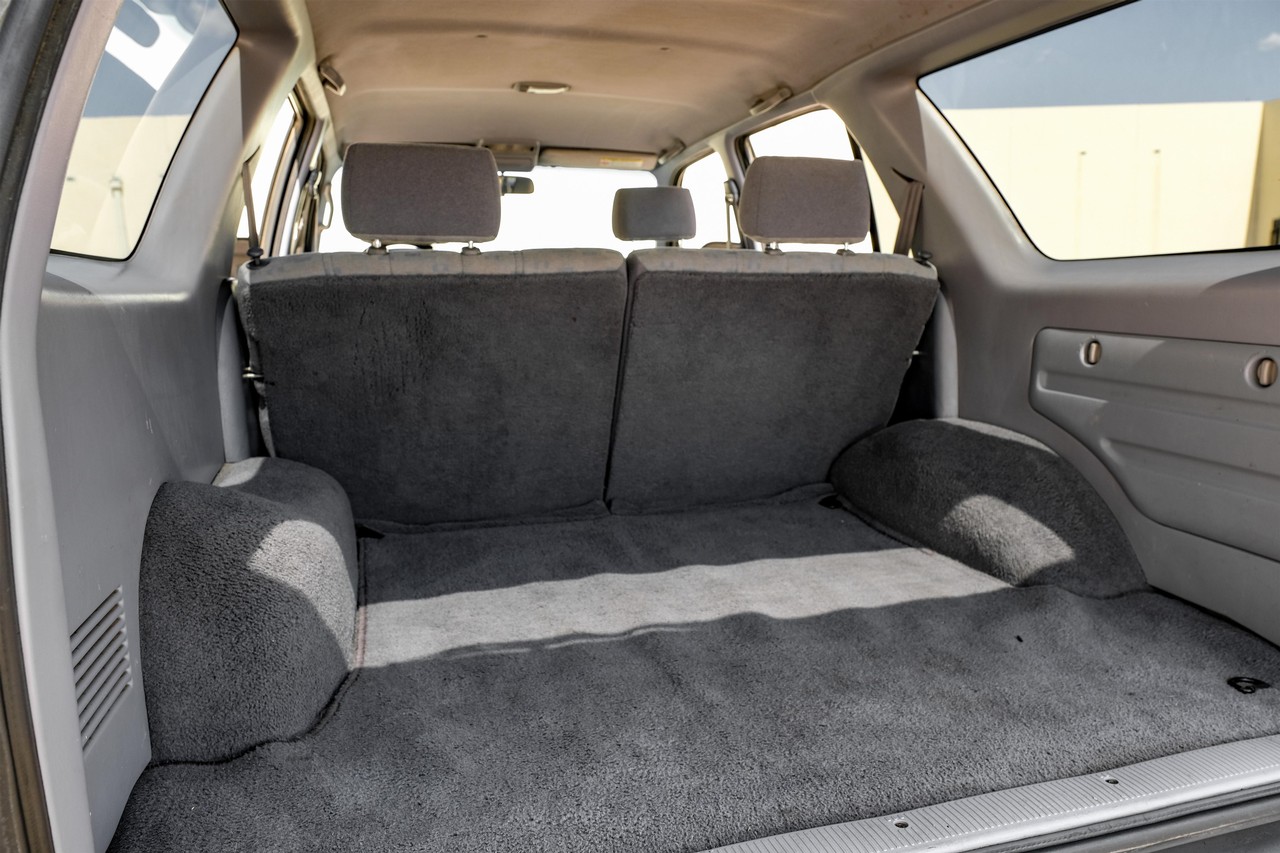 Toyota 4Runner Vehicle Main Gallery Image 38