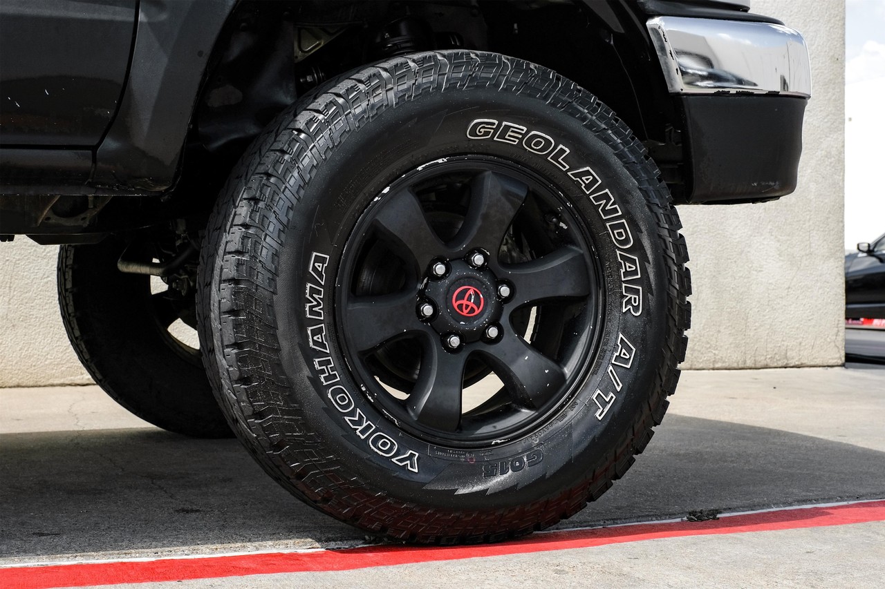 Toyota 4Runner Vehicle Main Gallery Image 40