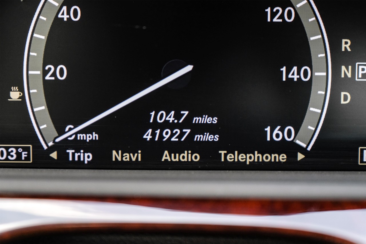 Mercedes-Benz S-Class Vehicle Main Gallery Image 21