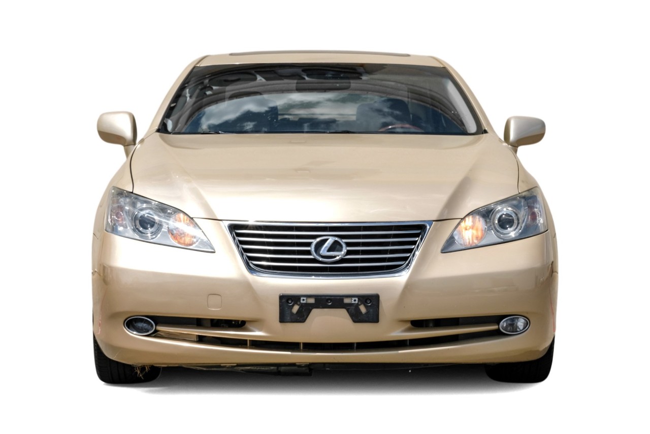 Lexus ES 350 Vehicle Main Gallery Image 06