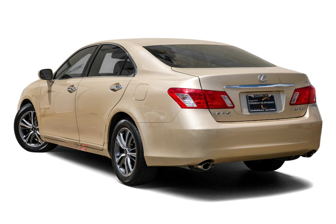 Lexus ES 350 Vehicle Main Gallery Image 11