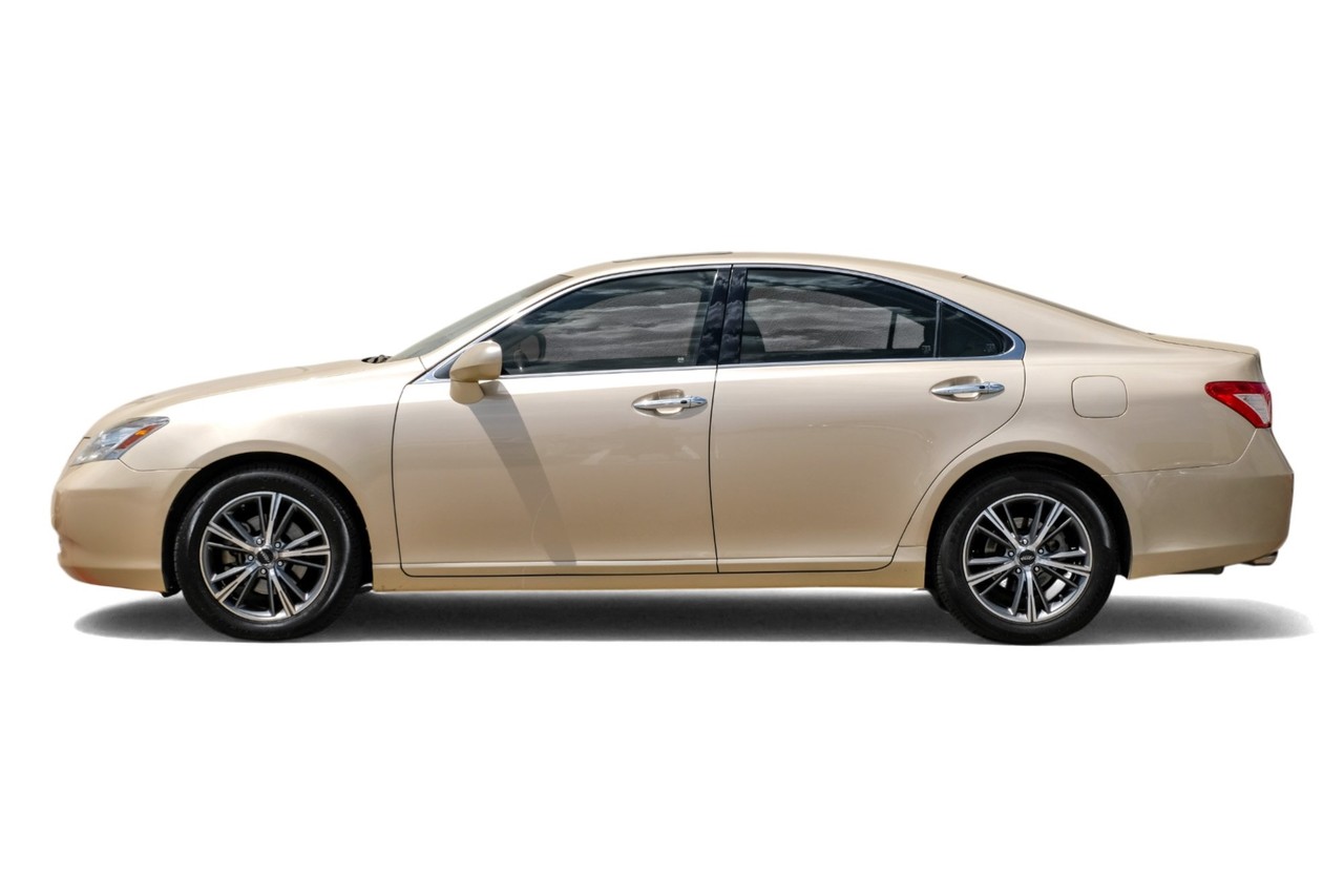 Lexus ES 350 Vehicle Main Gallery Image 12