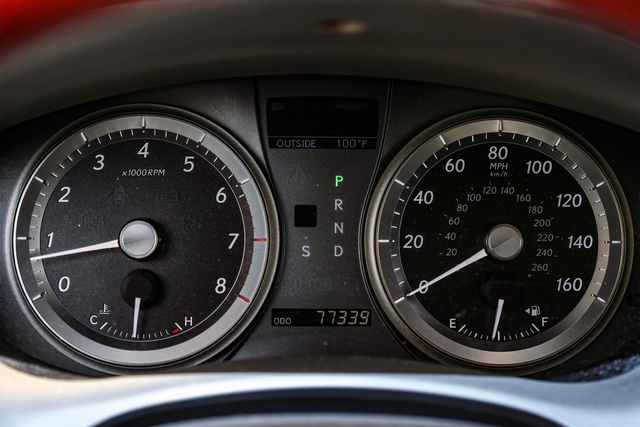 Lexus ES 350 Vehicle Main Gallery Image 20