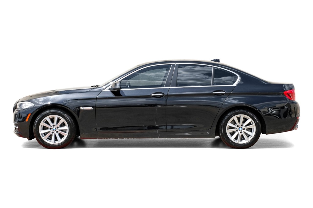 BMW 5 Series Vehicle Main Gallery Image 12