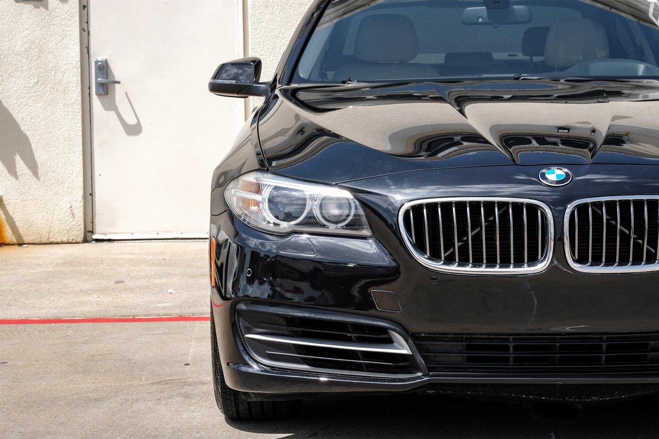 BMW 5 Series Vehicle Main Gallery Image 42