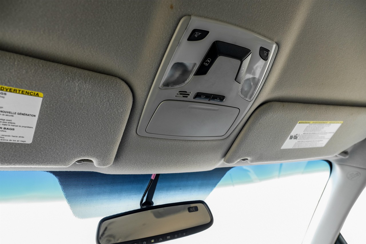 Toyota Sienna Vehicle Main Gallery Image 27