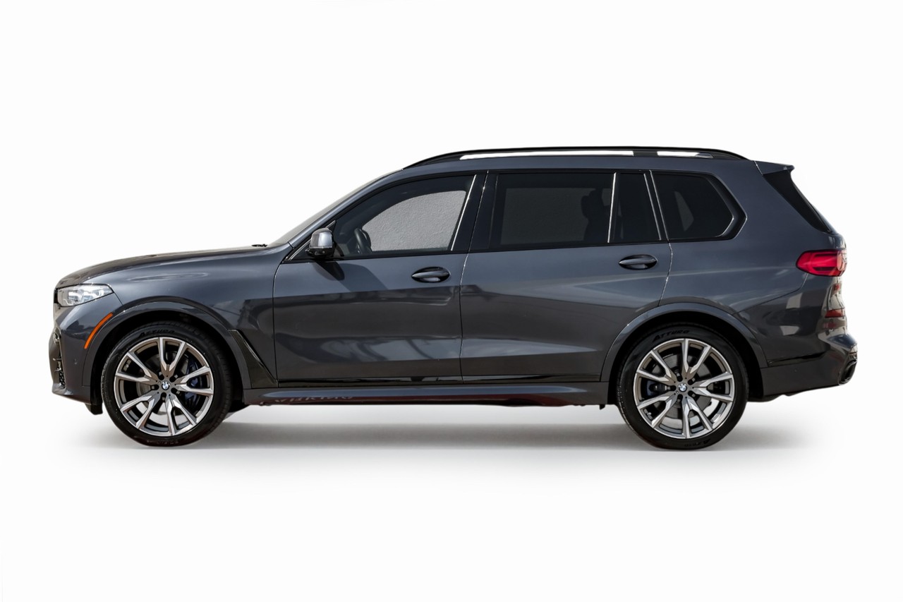 BMW X7 Vehicle Main Gallery Image 14