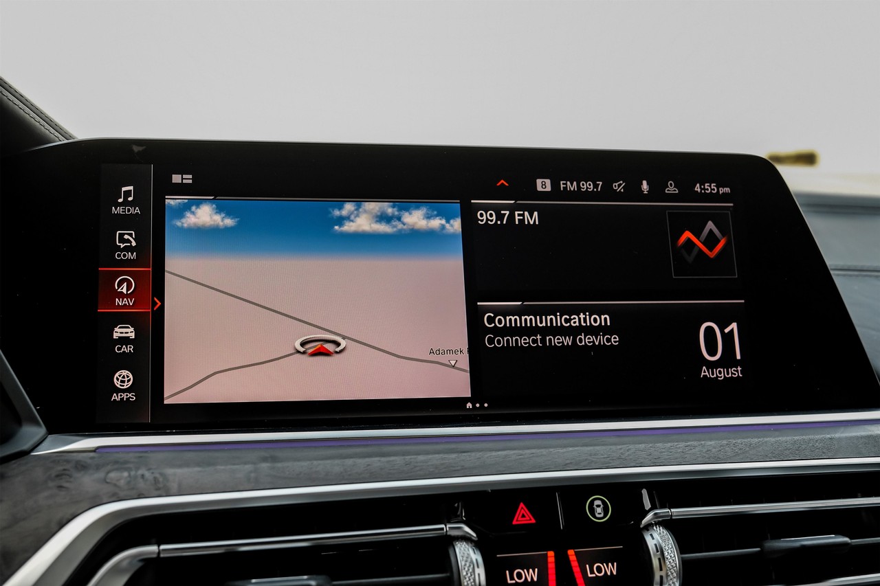BMW X7 Vehicle Main Gallery Image 40