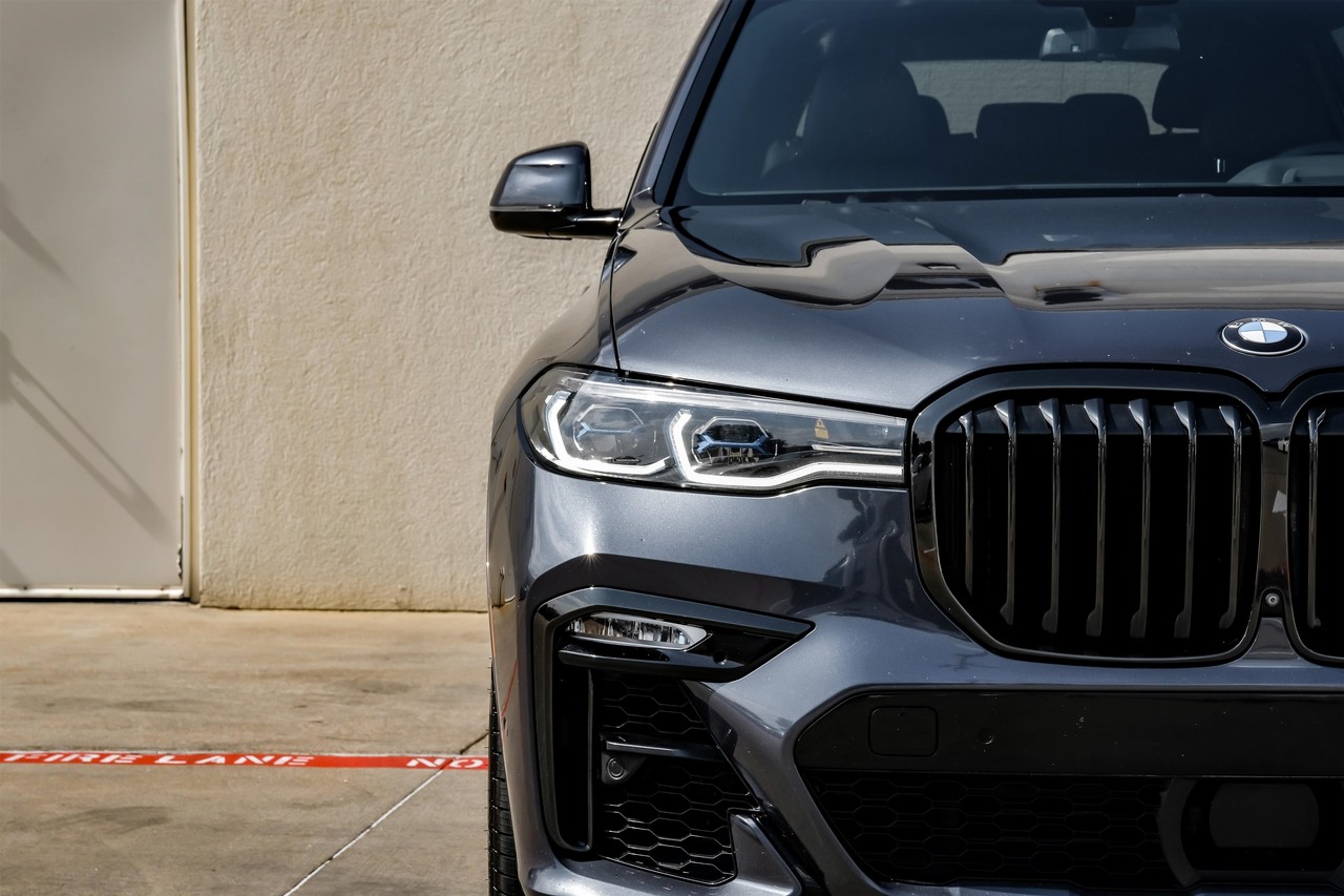 BMW X7 Vehicle Main Gallery Image 59