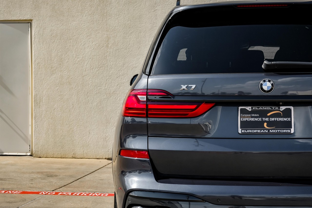 BMW X7 Vehicle Main Gallery Image 60