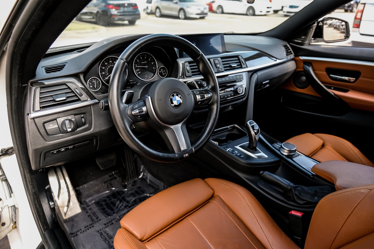 BMW 440i Gran Coupe Vehicle Main Gallery Image 03