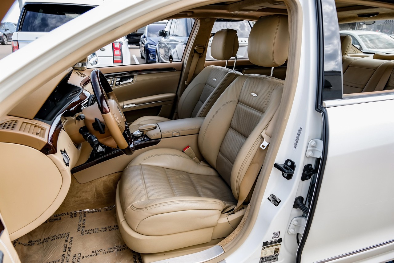 Mercedes-Benz S 63 AMG Vehicle Main Gallery Image 04