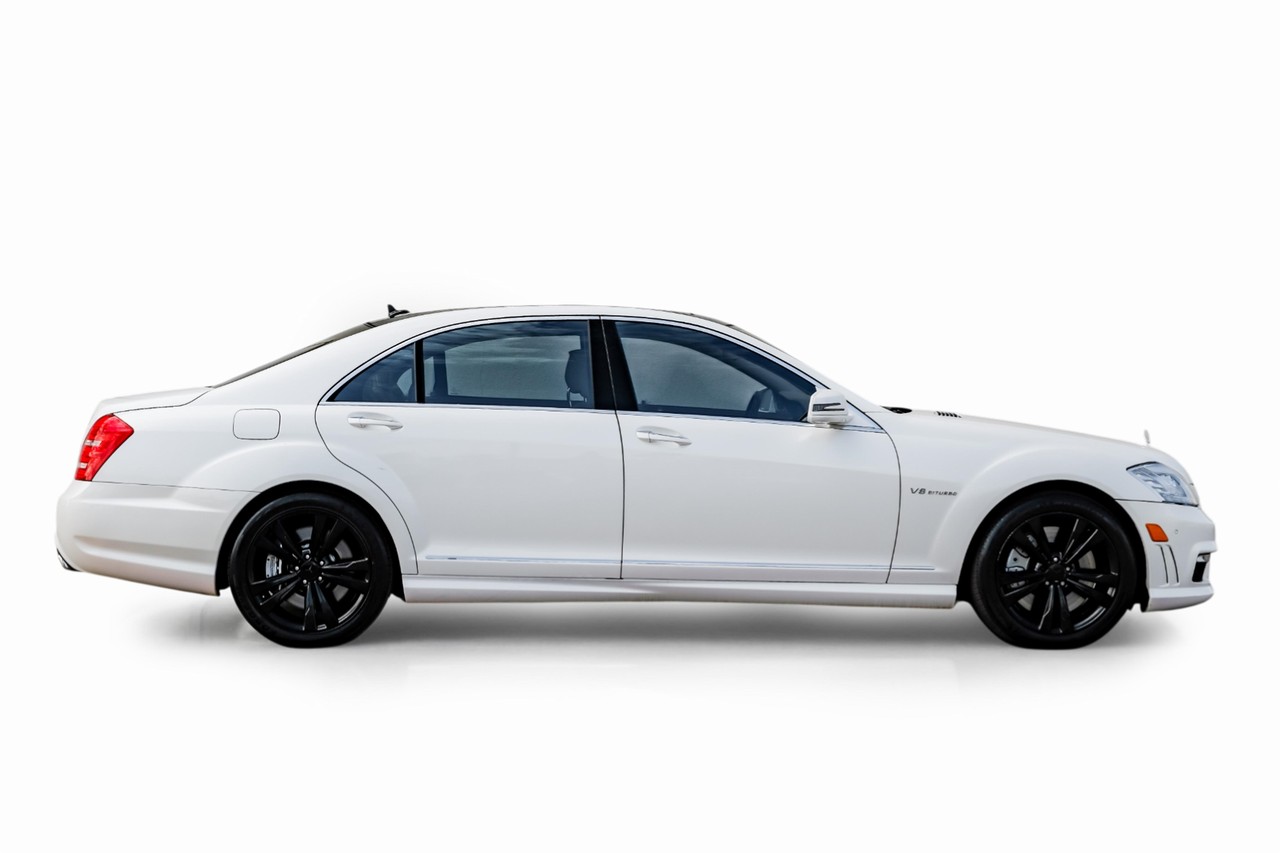 Mercedes-Benz S 63 AMG Vehicle Main Gallery Image 08