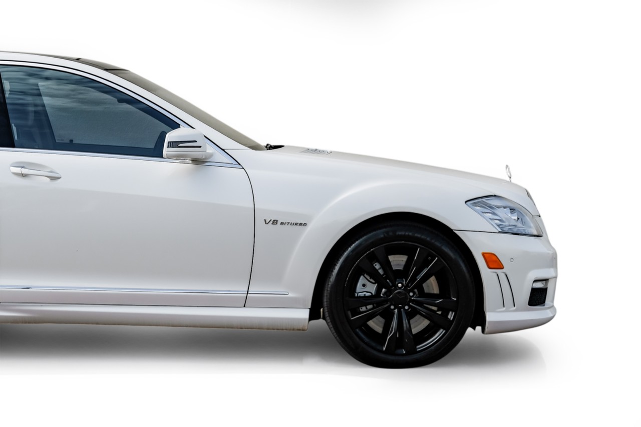 Mercedes-Benz S 63 AMG Vehicle Main Gallery Image 10
