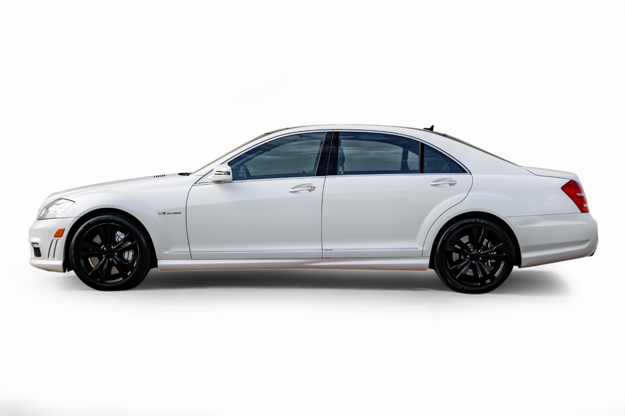 Mercedes-Benz S 63 AMG Vehicle Main Gallery Image 14