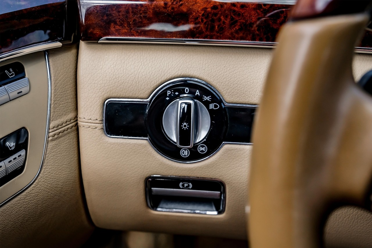 Mercedes-Benz S 63 AMG Vehicle Main Gallery Image 35