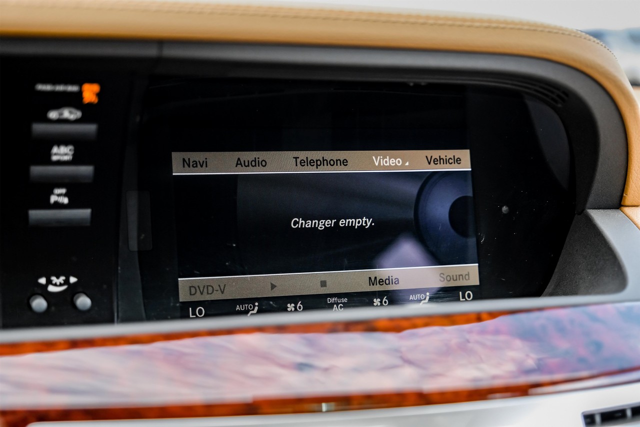 Mercedes-Benz S 63 AMG Vehicle Main Gallery Image 39