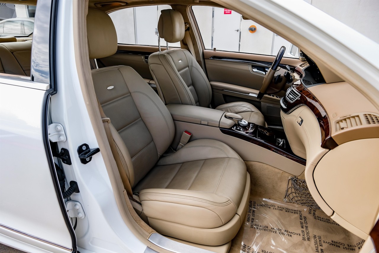 Mercedes-Benz S 63 AMG Vehicle Main Gallery Image 42