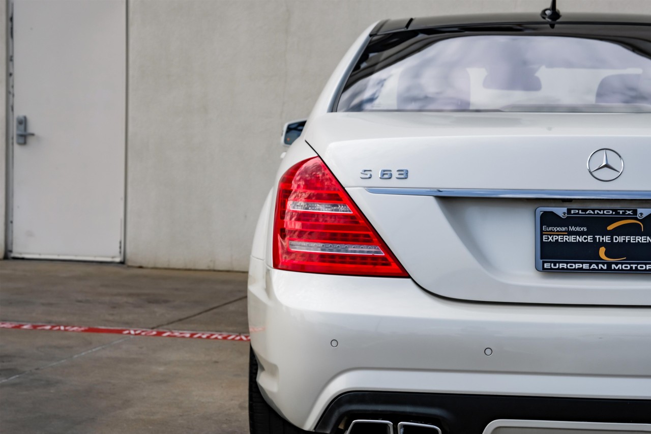 Mercedes-Benz S 63 AMG Vehicle Main Gallery Image 56