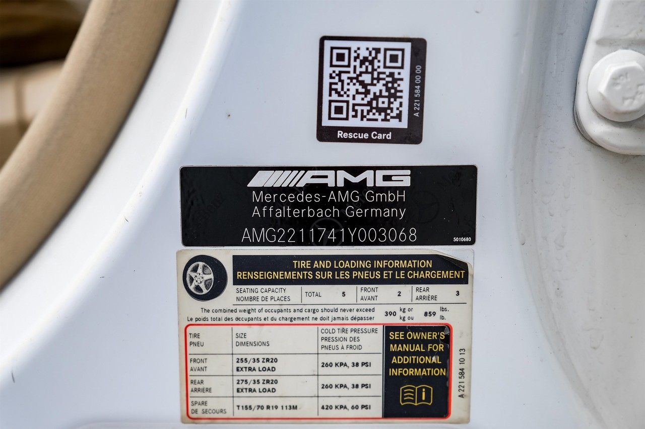 Mercedes-Benz S 63 AMG Vehicle Main Gallery Image 71