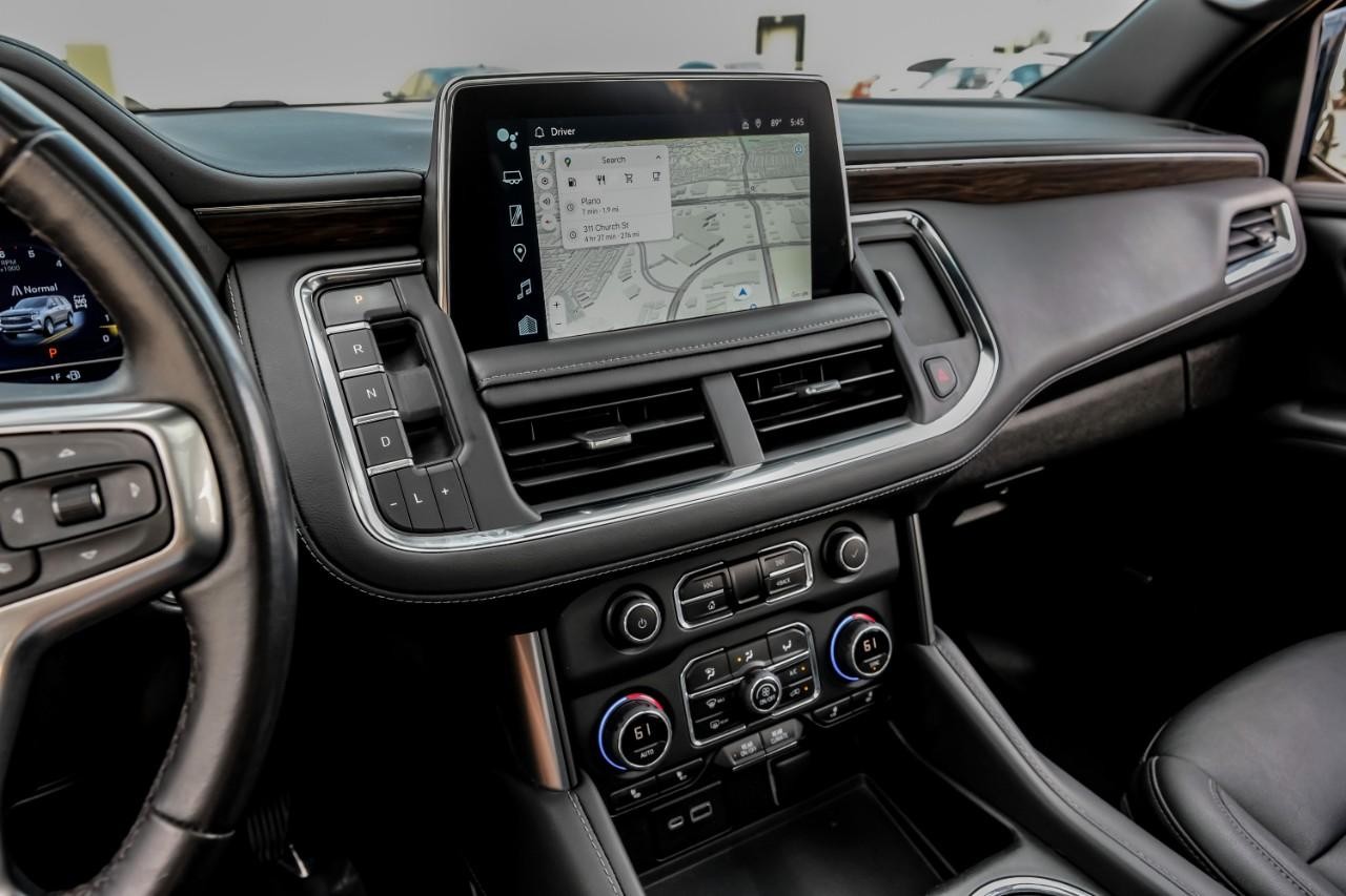 Chevrolet Suburban Vehicle Main Gallery Image 31