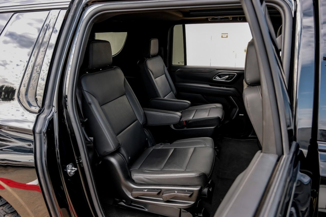 Chevrolet Suburban Vehicle Main Gallery Image 40