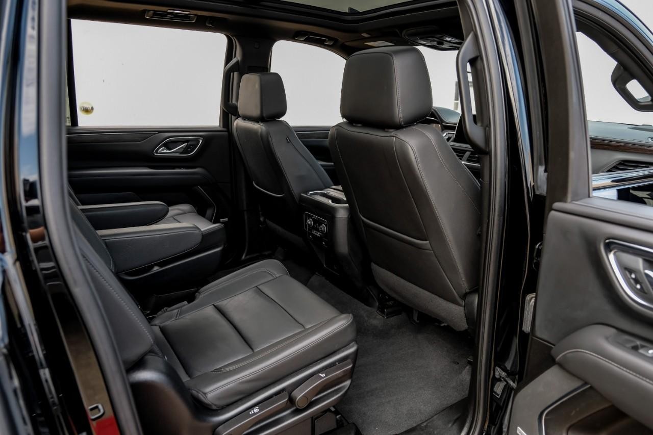 Chevrolet Suburban Vehicle Main Gallery Image 41