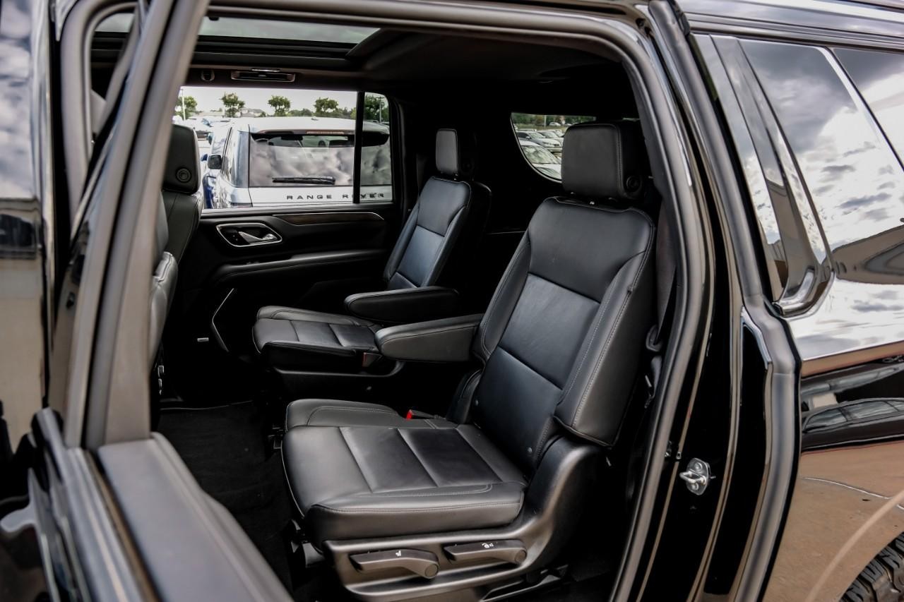 Chevrolet Suburban Vehicle Main Gallery Image 43