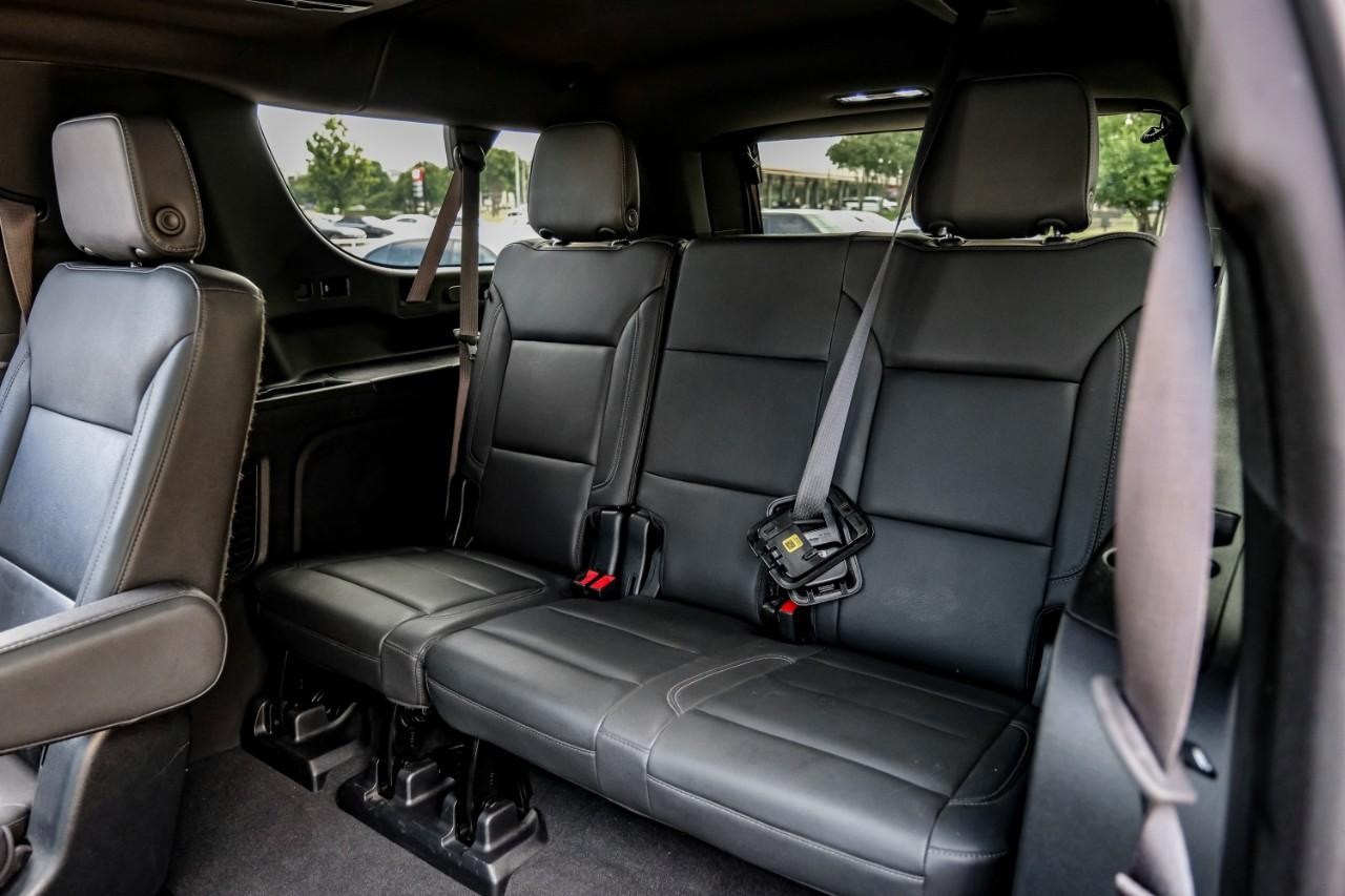 Chevrolet Suburban Vehicle Main Gallery Image 44