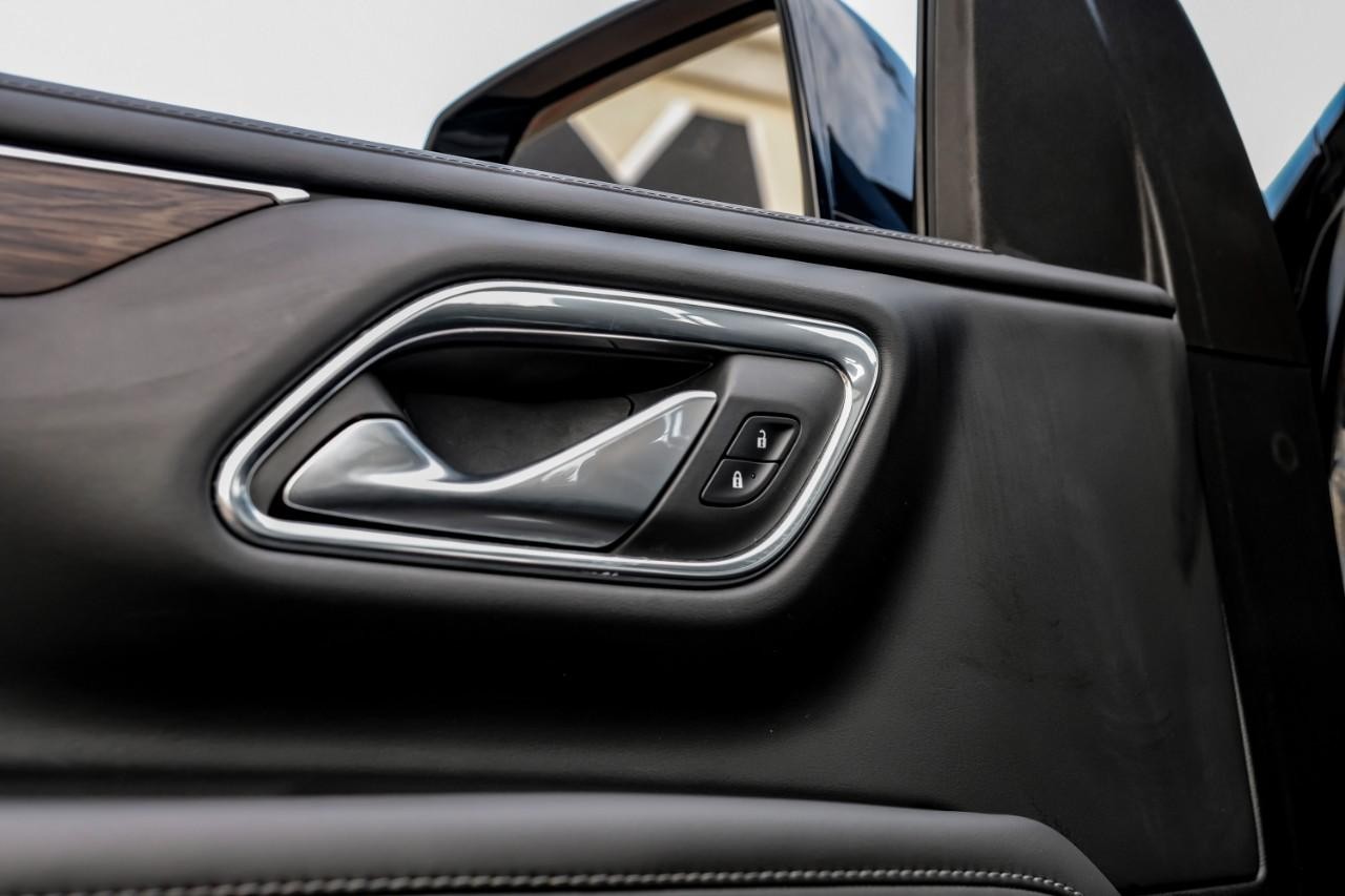 Chevrolet Suburban Vehicle Main Gallery Image 48