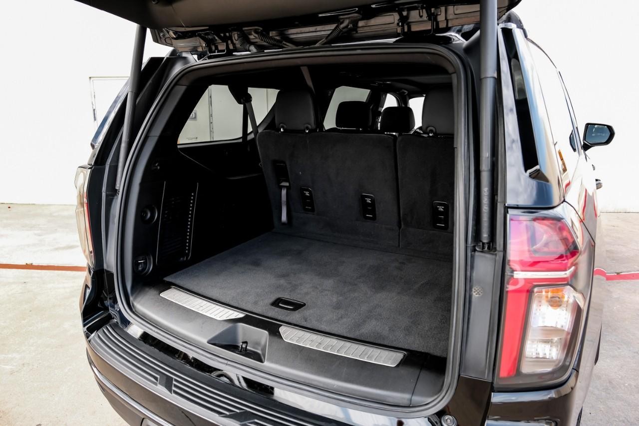 Chevrolet Suburban Vehicle Main Gallery Image 57