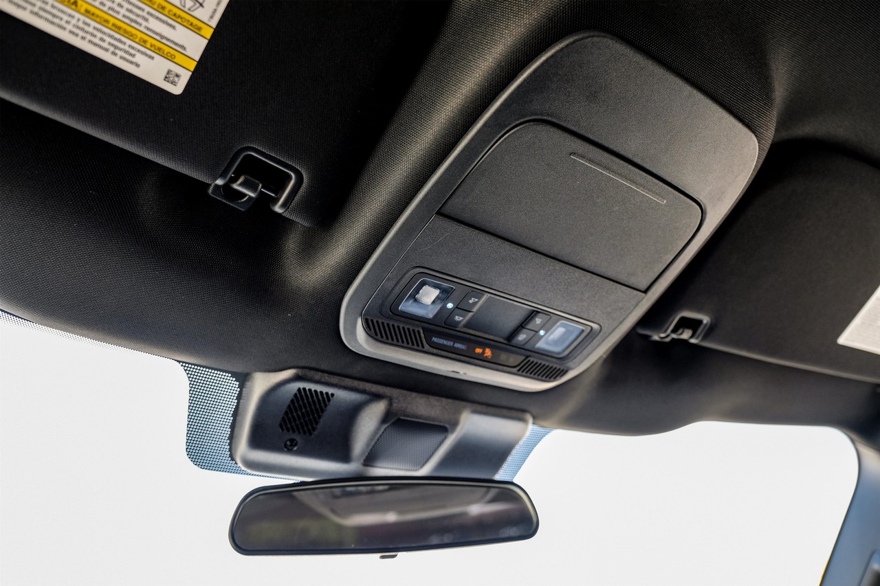 Ford F-150 Vehicle Main Gallery Image 25
