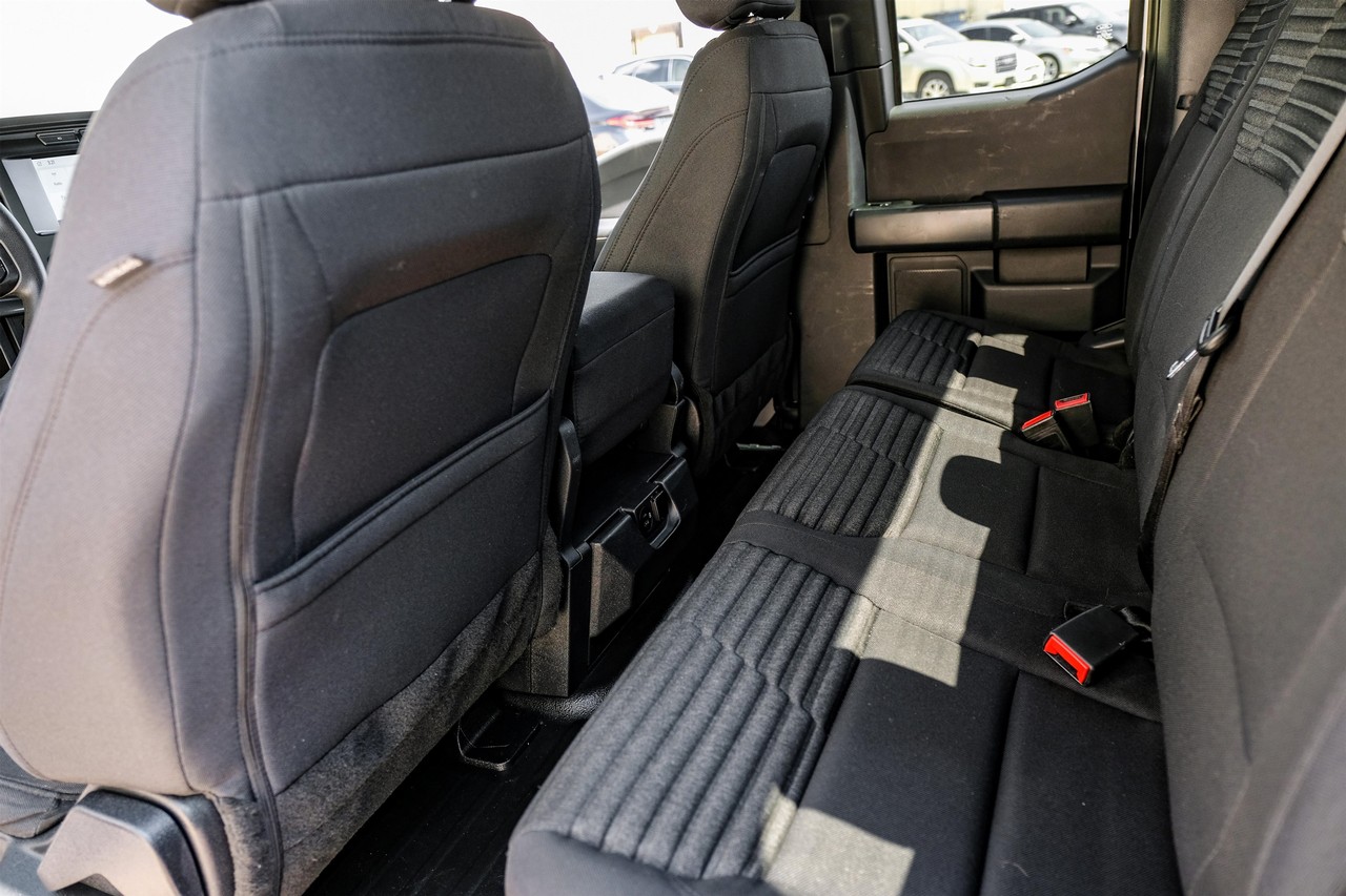 Ford F-150 Vehicle Main Gallery Image 34