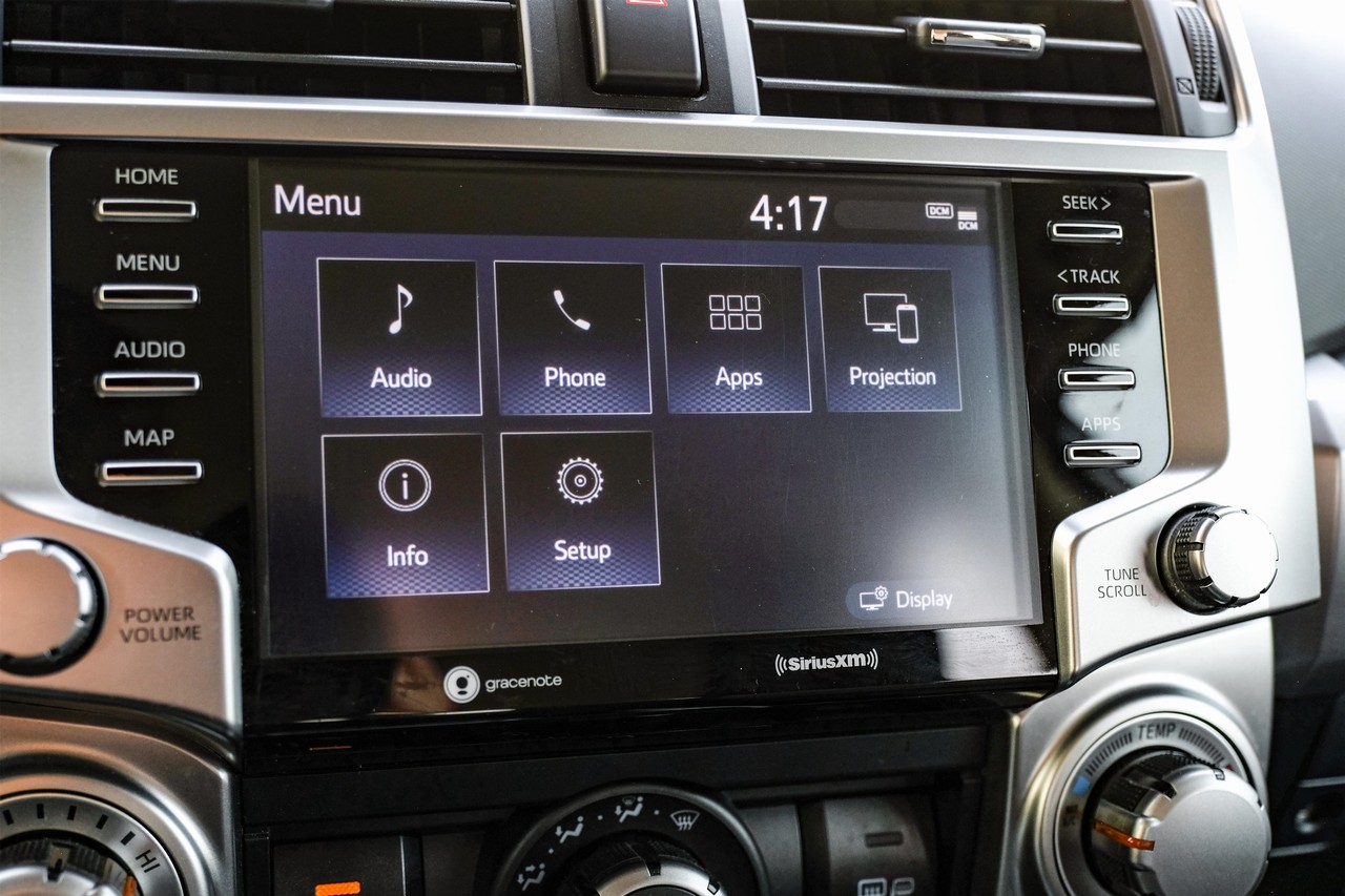 Toyota 4Runner Vehicle Main Gallery Image 27