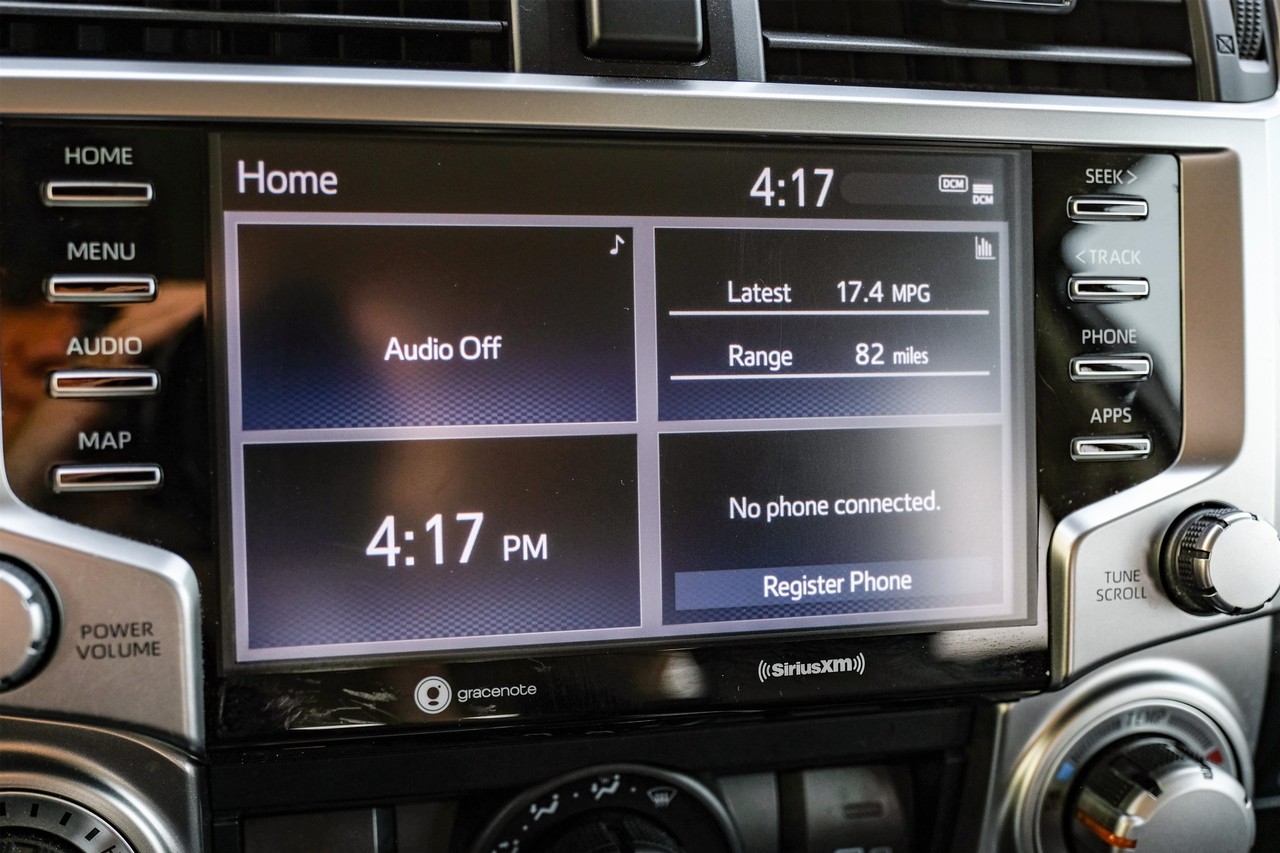 Toyota 4Runner Vehicle Main Gallery Image 30