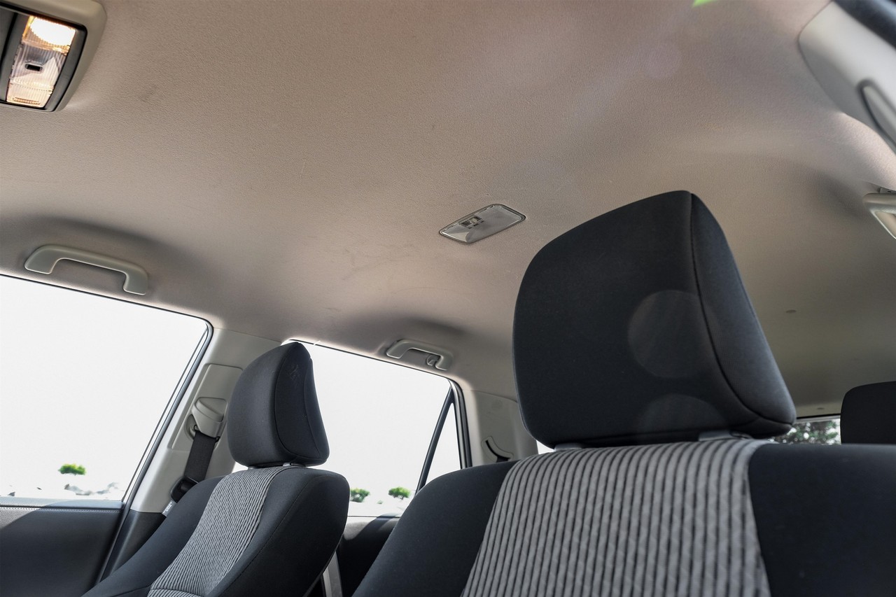 Toyota 4Runner Vehicle Main Gallery Image 31