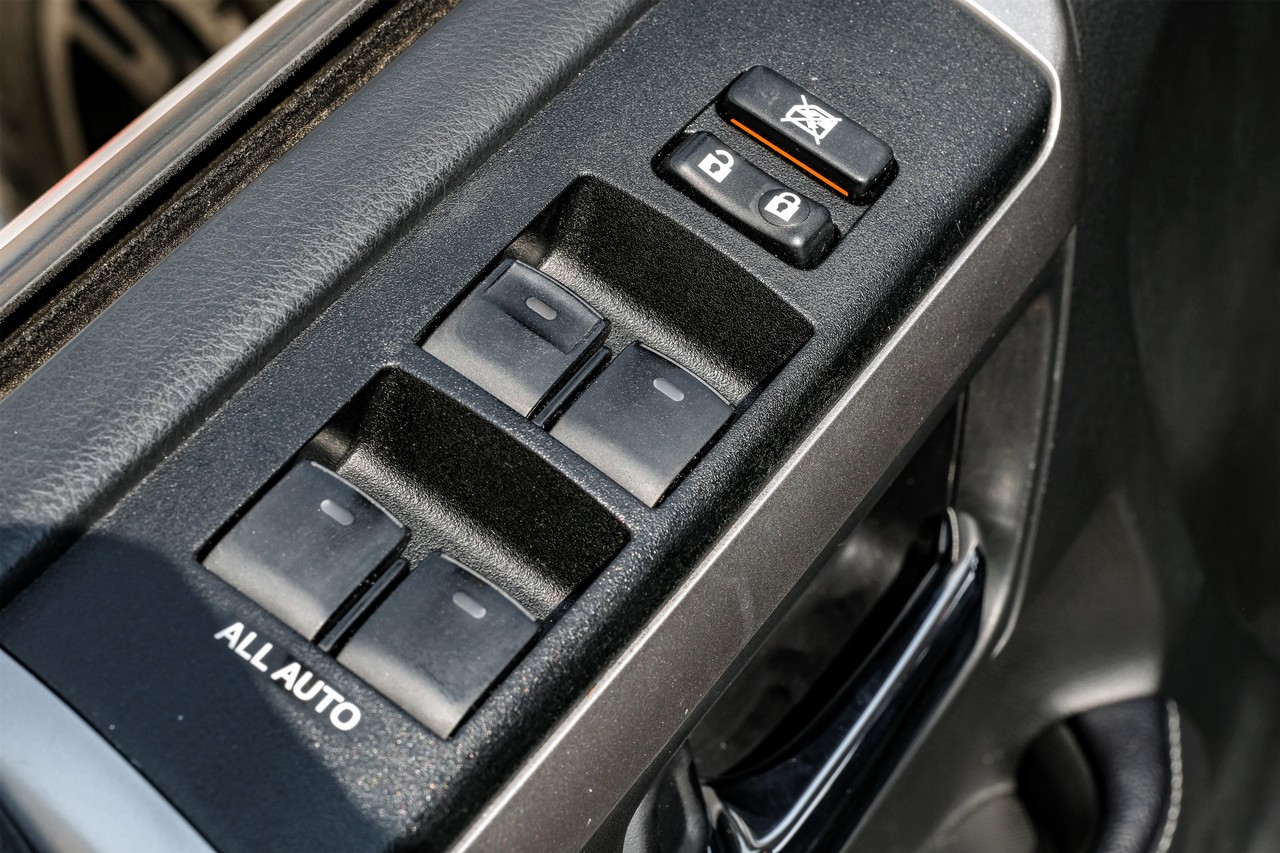 Toyota 4Runner Vehicle Main Gallery Image 40