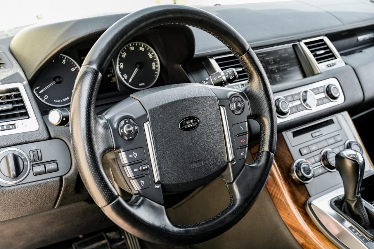 Land Rover Range Rover Sport Vehicle Main Gallery Image 16