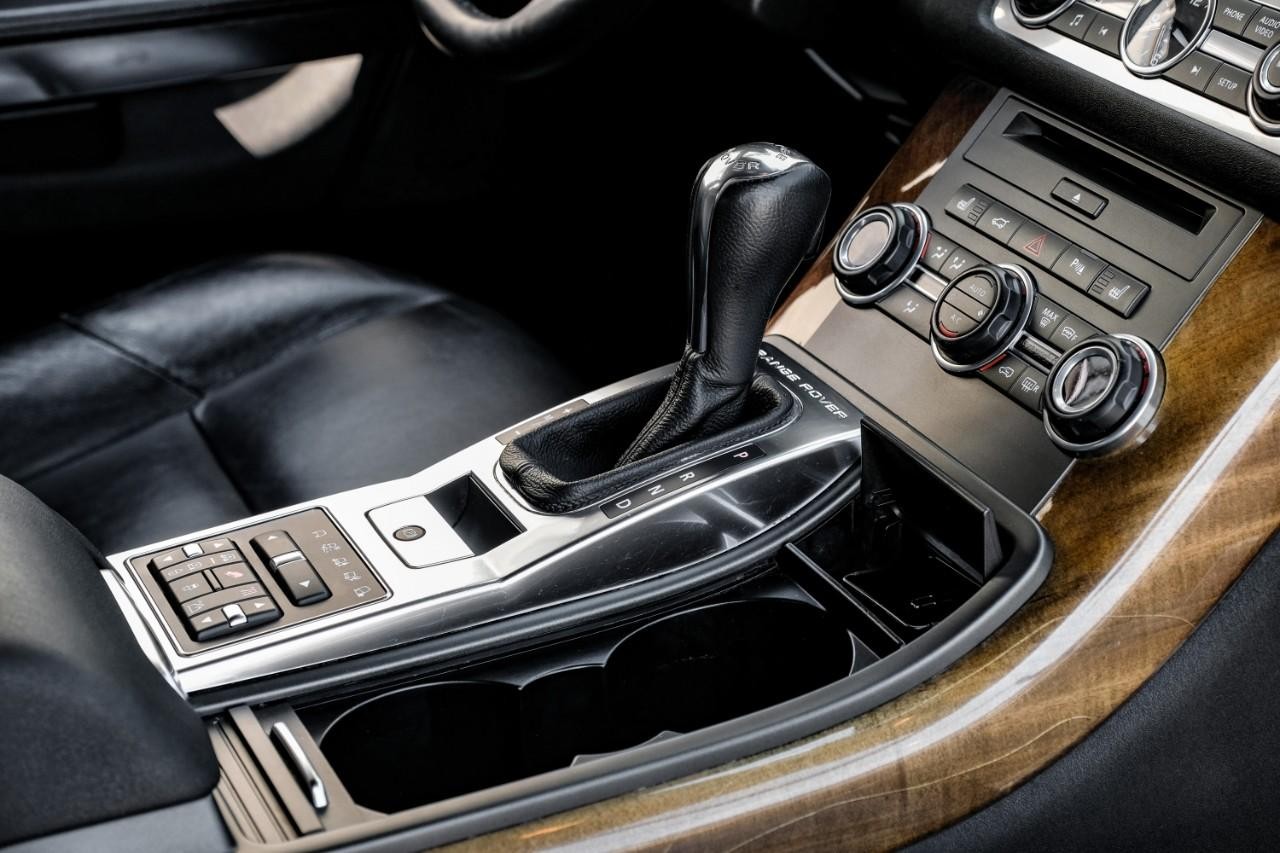 Land Rover Range Rover Sport Vehicle Main Gallery Image 24