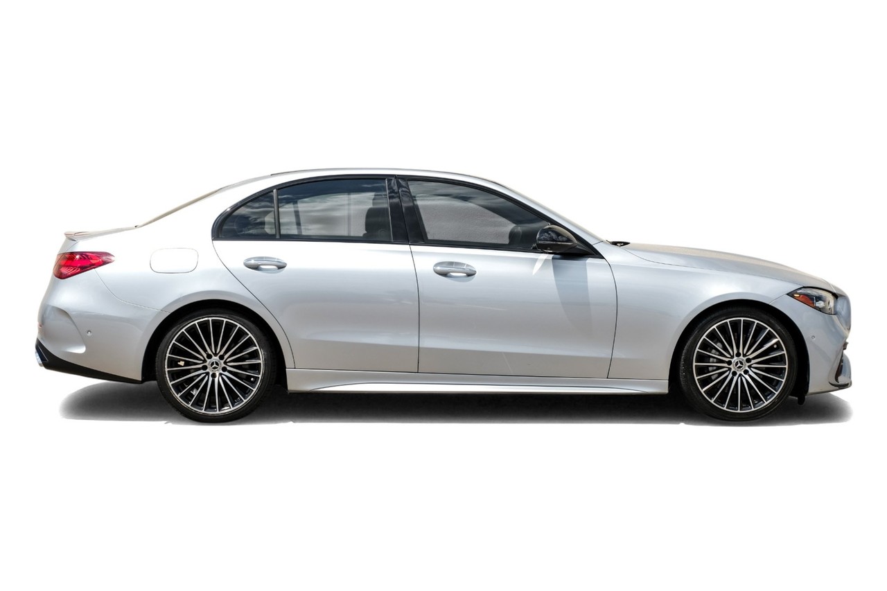 Mercedes-Benz C 300 Vehicle Main Gallery Image 08