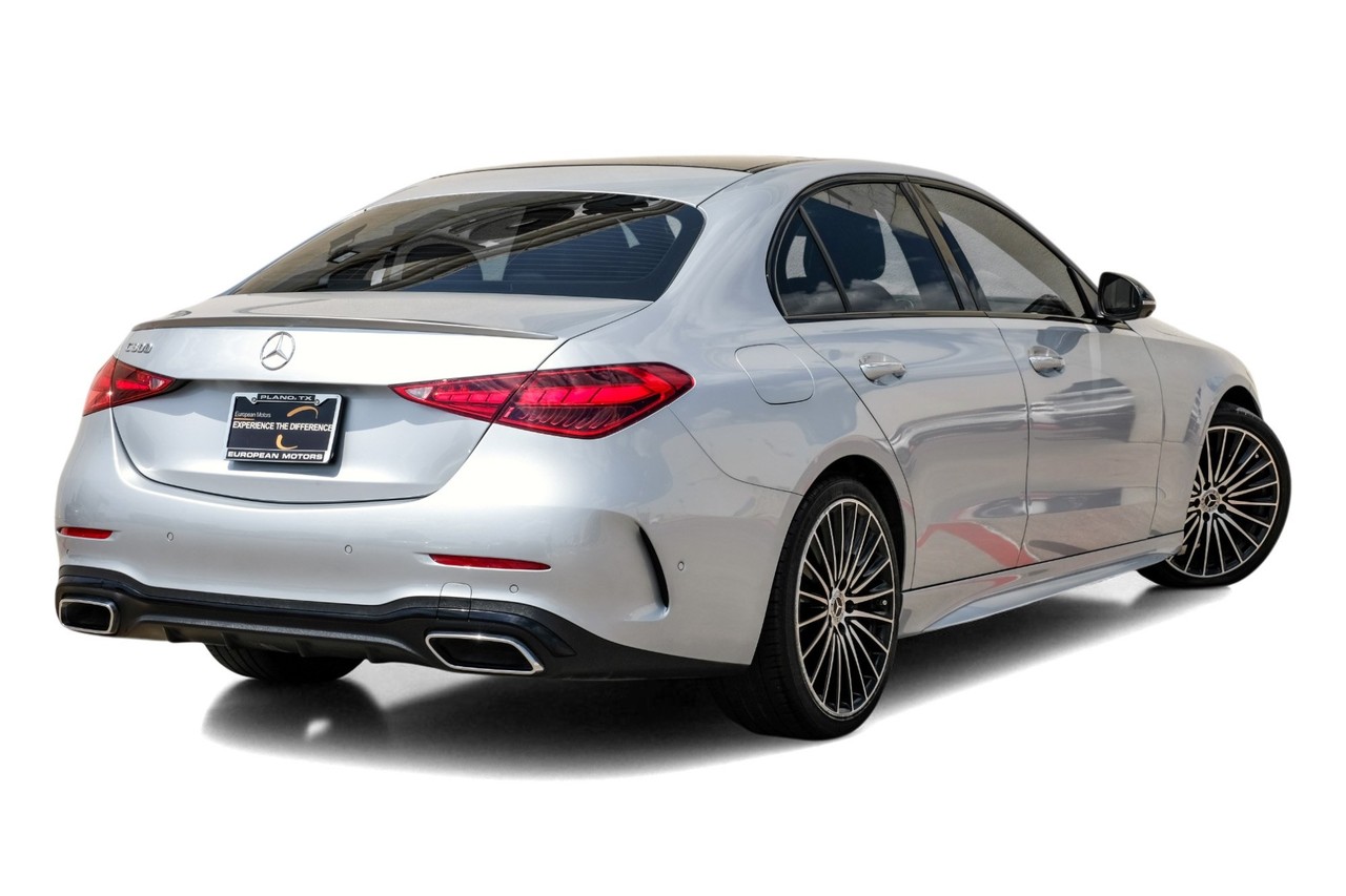 Mercedes-Benz C 300 Vehicle Main Gallery Image 09