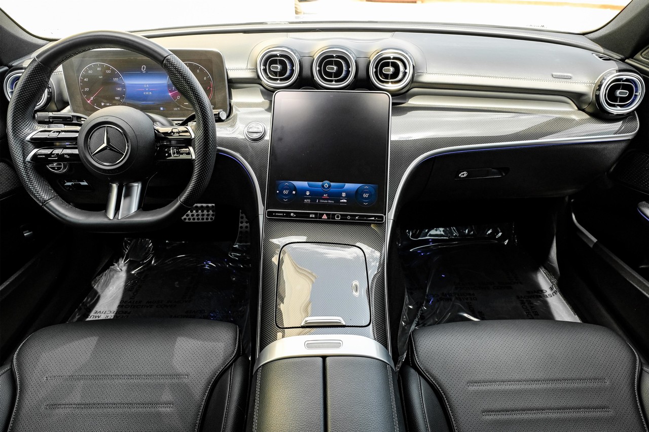 Mercedes-Benz C 300 Vehicle Main Gallery Image 15