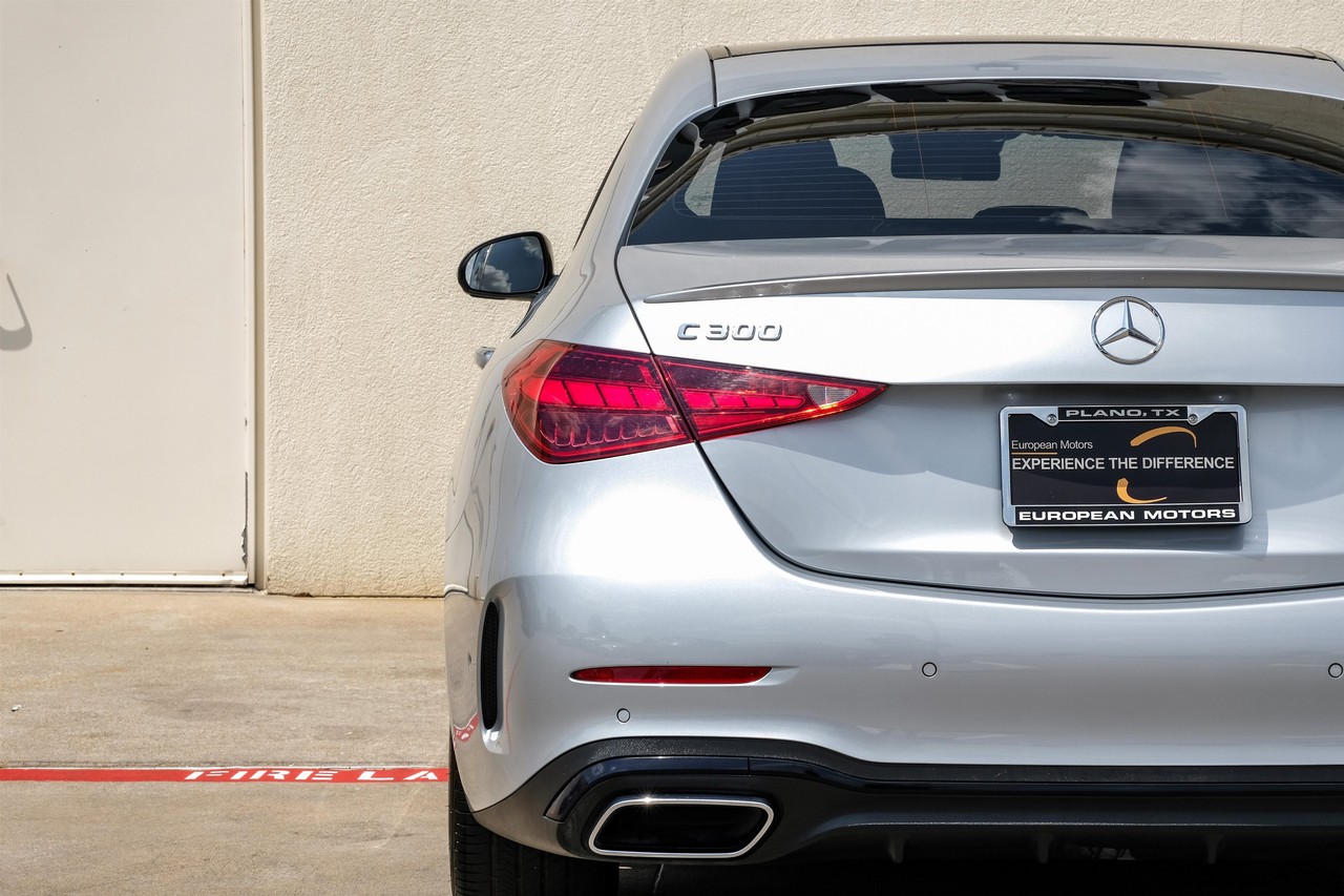 Mercedes-Benz C 300 Vehicle Main Gallery Image 43